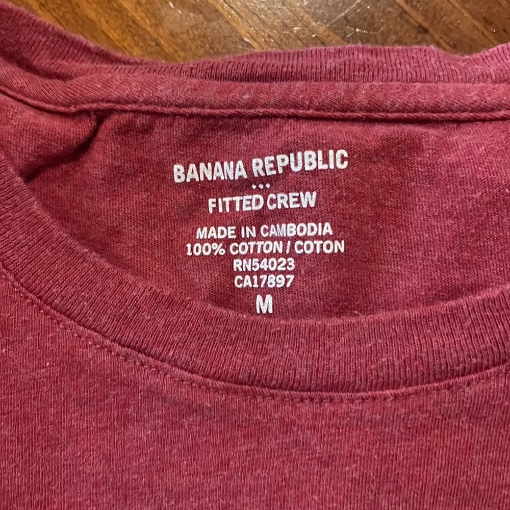 Banana Republic short sleeve t-shirt - Picture 2 of 2